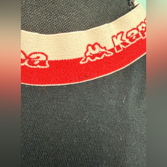 Kappa black short-sleeve T-shirt featuring the Omini logo size s. - Picture 3 of 6